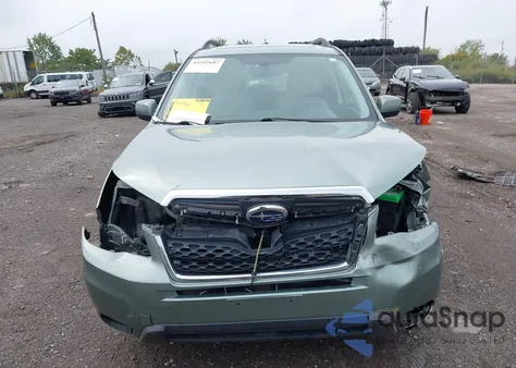 2015 Subaru Forester 2.5I Premium из США, поврежденный, VIN JF2SJADC2FH498133